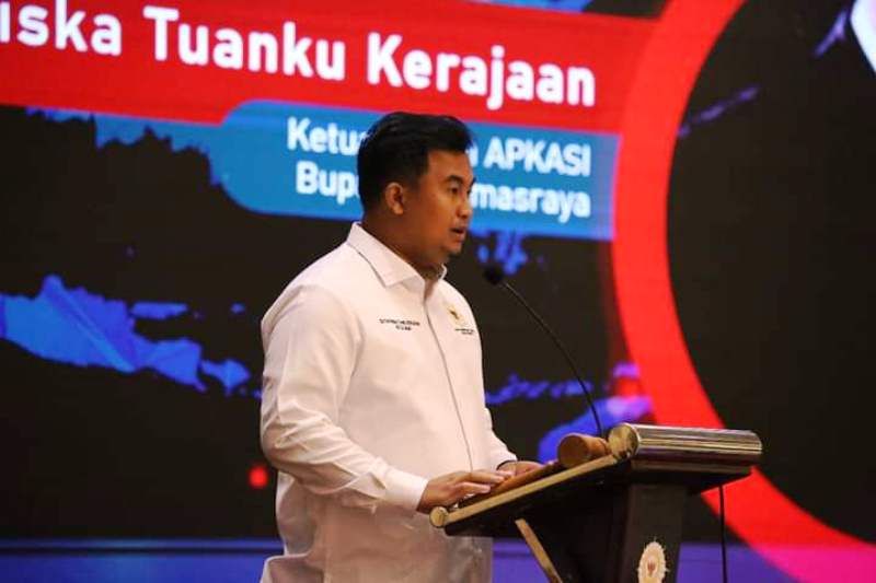Bupati Dharmasraya Sutan Riska Tuanku Kerajaan